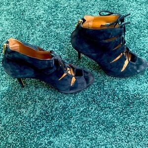 Women dress heels. Dress up or down